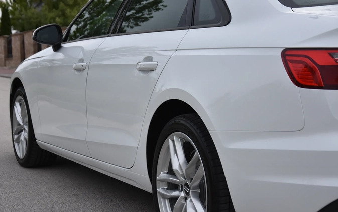 Audi A4 cena 109900 przebieg: 180000, rok produkcji 2019 z Kielce małe 742